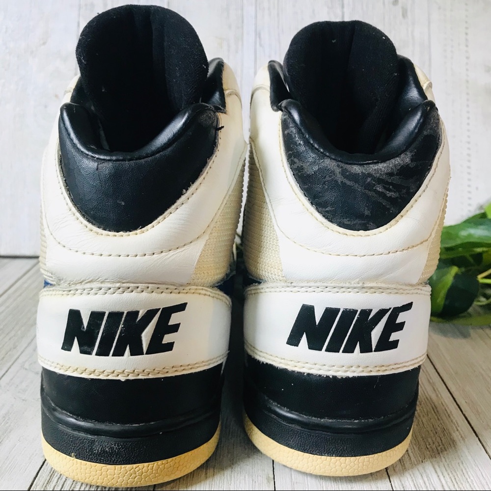 1993 Vintage Nike Hi Top Sneaker Shoes - Picture 4 of 8